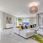 Wonderful Oceanview Luxury By Madeira Апартаменты