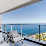 Wonderful Oceanview Luxury By Madeira Апартаменты *