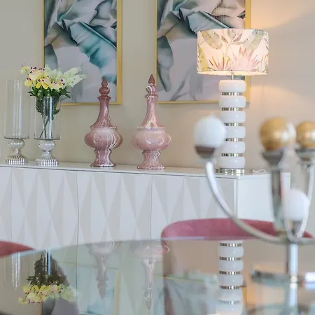 Wonderful Oceanview Luxury By Madeira Funchal (Madeira)