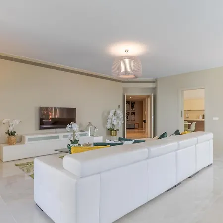 Wonderful Oceanview Luxury By Madeira