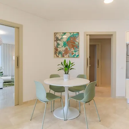 Wonderful Oceanview Luxury By Madeira Lägenhet *