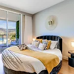 Wonderful Oceanview Luxury By Madeira *